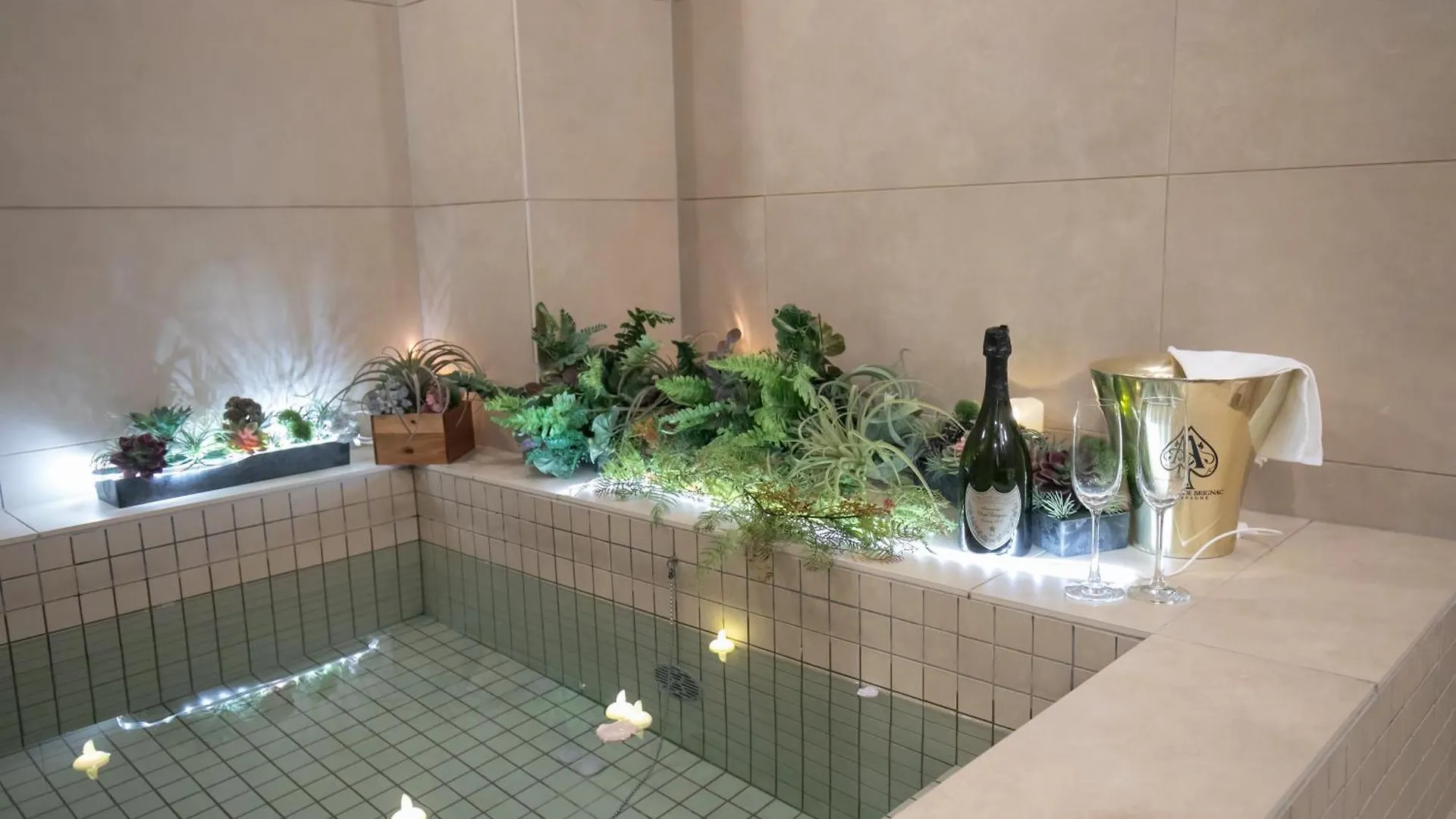 Crewso Designers House For Max 16Ppl Villa Osaka 0*,  Japan