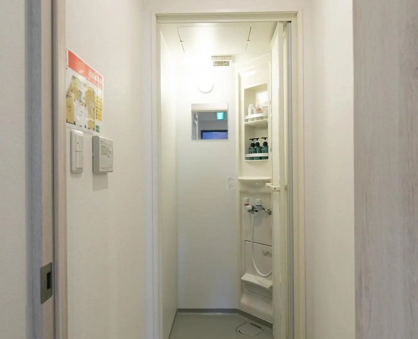Crewso Designers House For Max 16Ppl Villa Osaka Japan